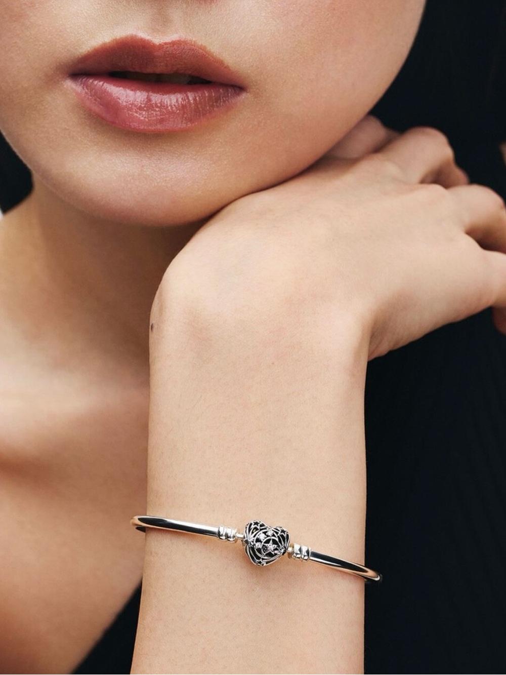 Pandora Silver Heart Filigree Bangle Bracelet - Picture 2 of 3